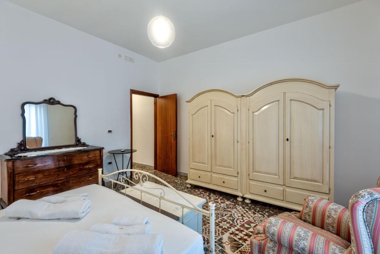 Casa Vacanza Binario 35 Ceglie Messapica Exterior photo